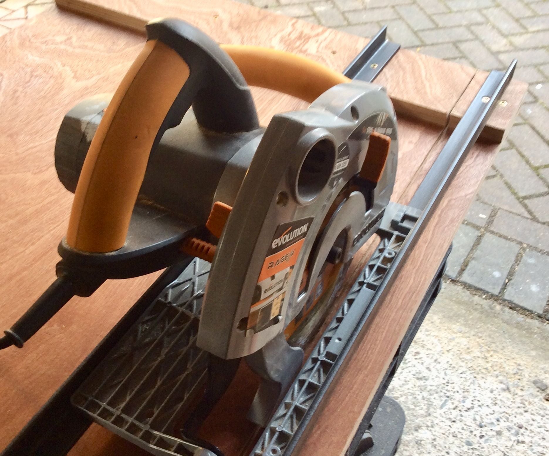 SAW ‘O’ MATIC Circular Saw Track