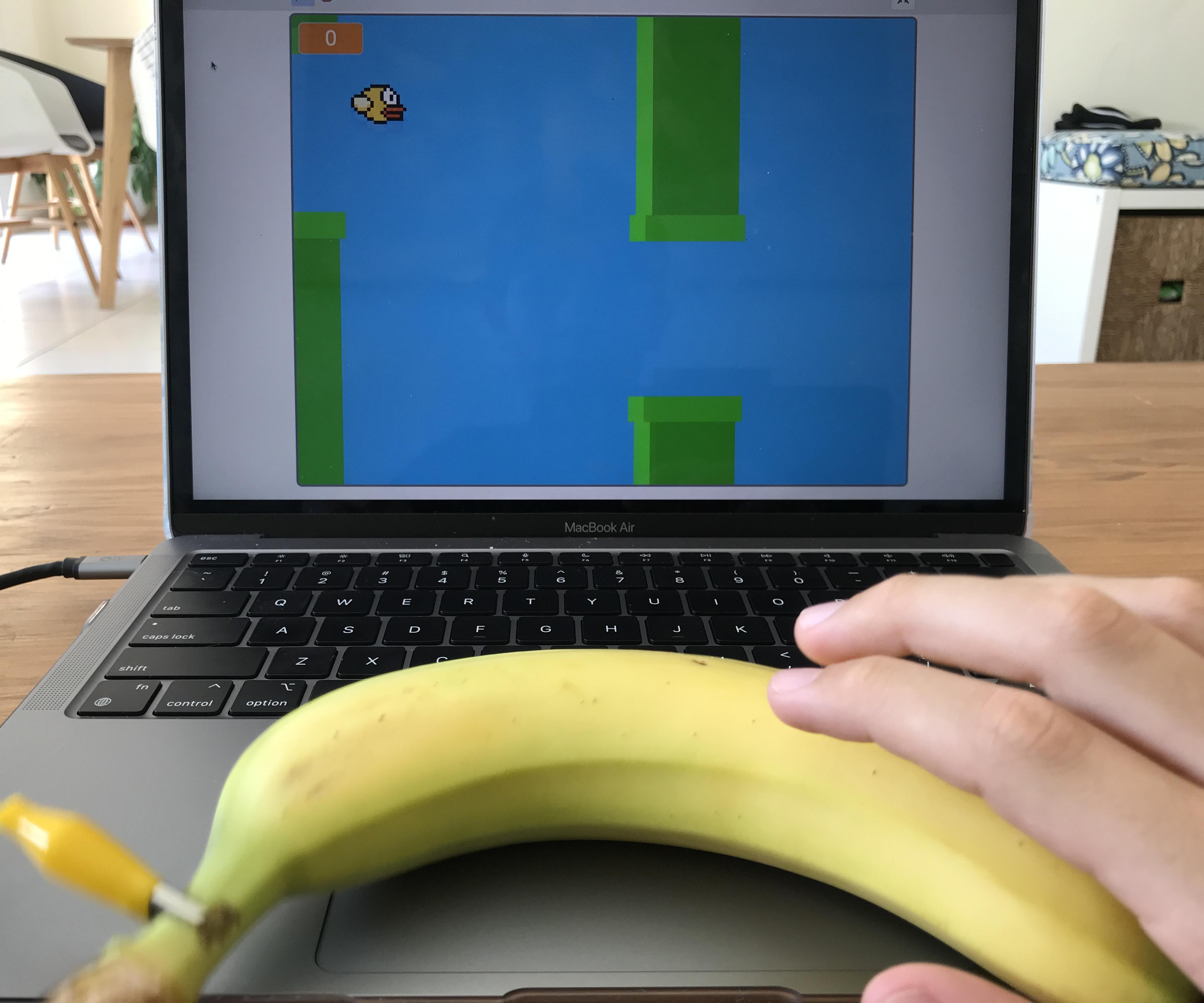 How to Make Flappy Bird in Scratch (And Play It With a Banana!)