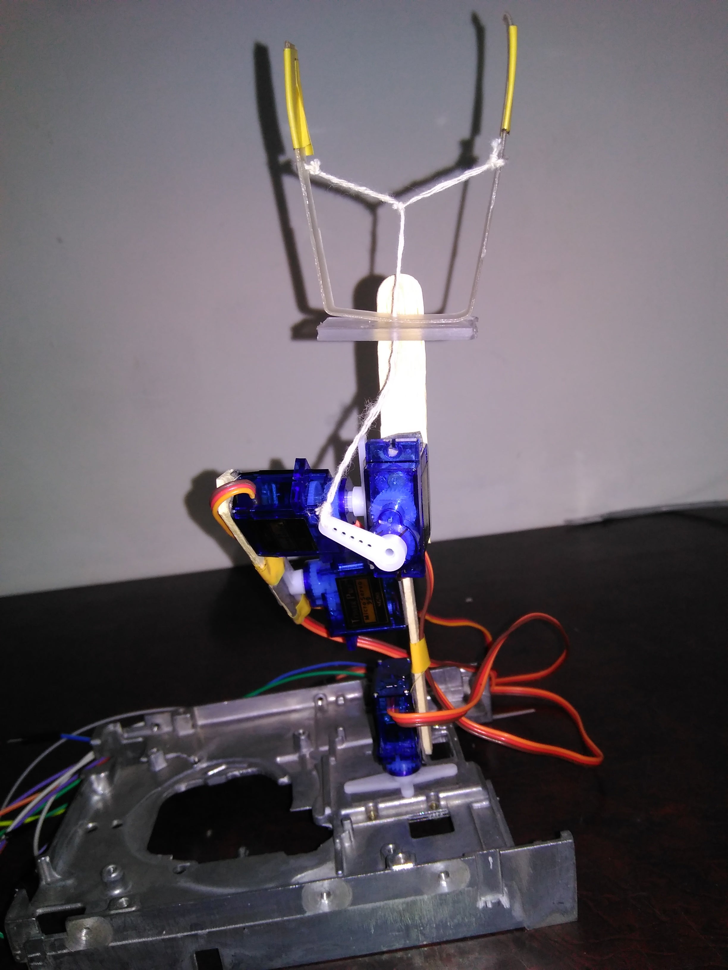 Servo Robotic Arm Arduino Based