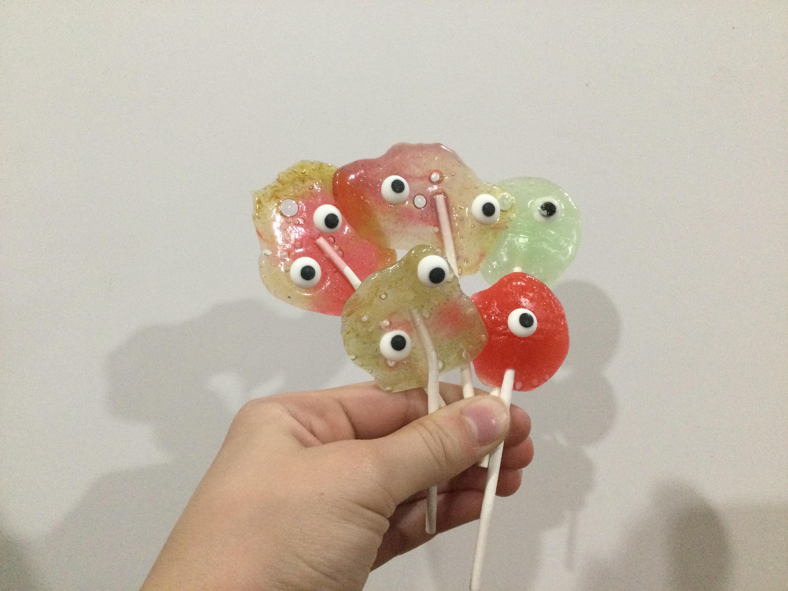 Eyeball Lollipops
