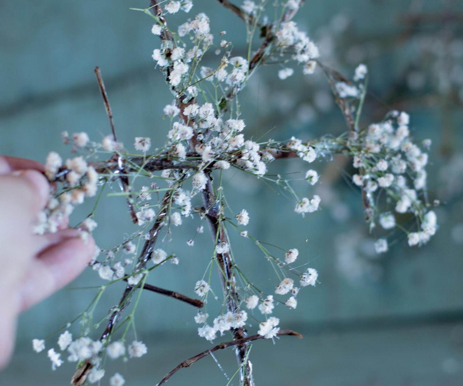 Diy Snowflakes With Flowers