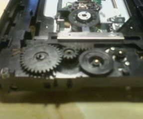 How to Fix a Stuck Xbox 360 (or PC) Disc Tray