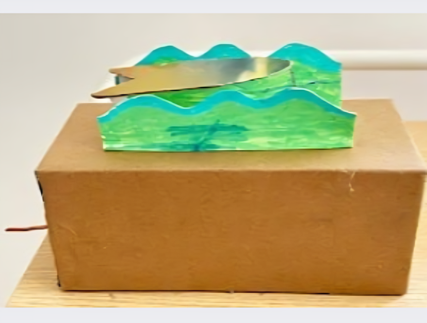 How to Make a Customizable Cardboard Surfer Automaton