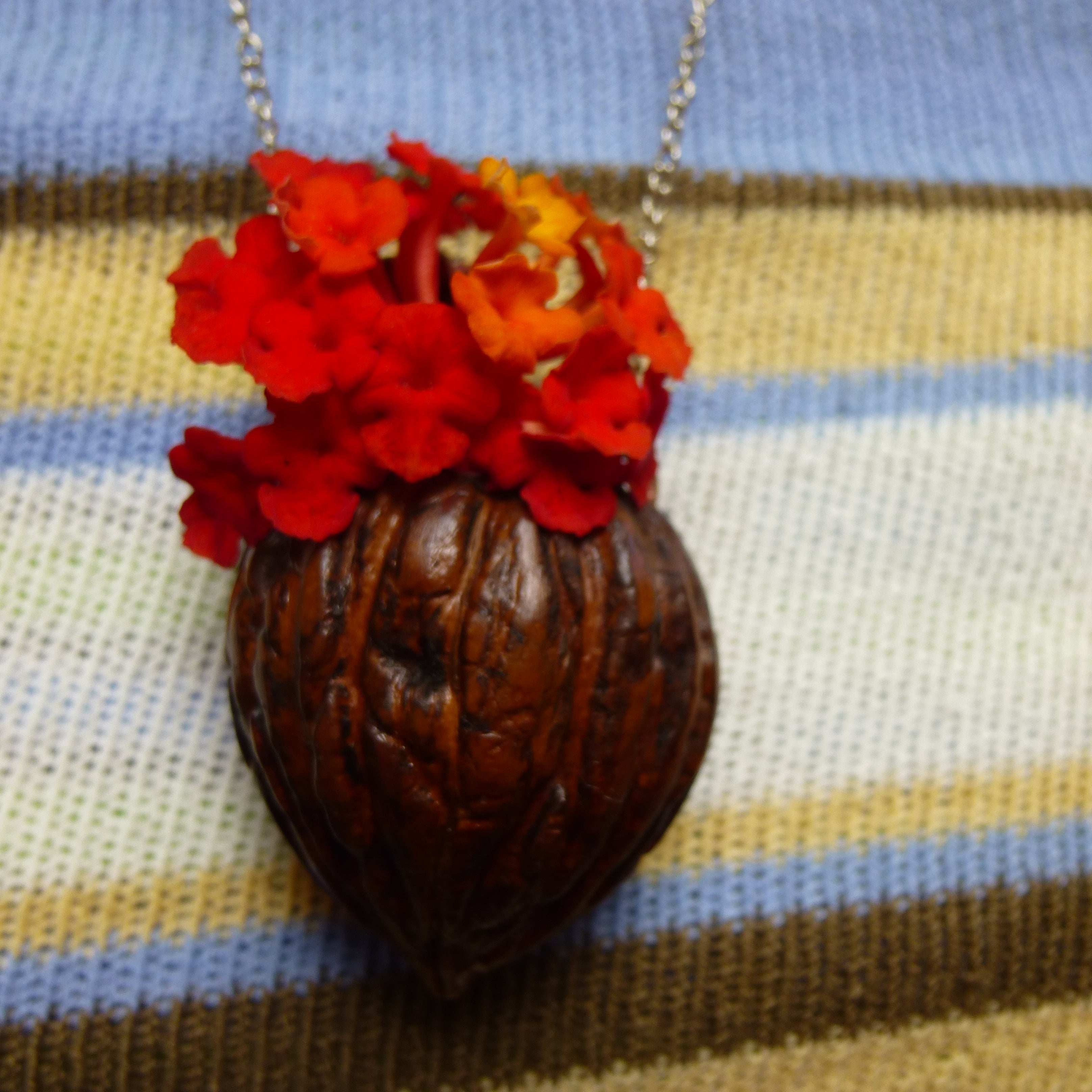 Mini Flower Pot Pendant /Bug Ring.