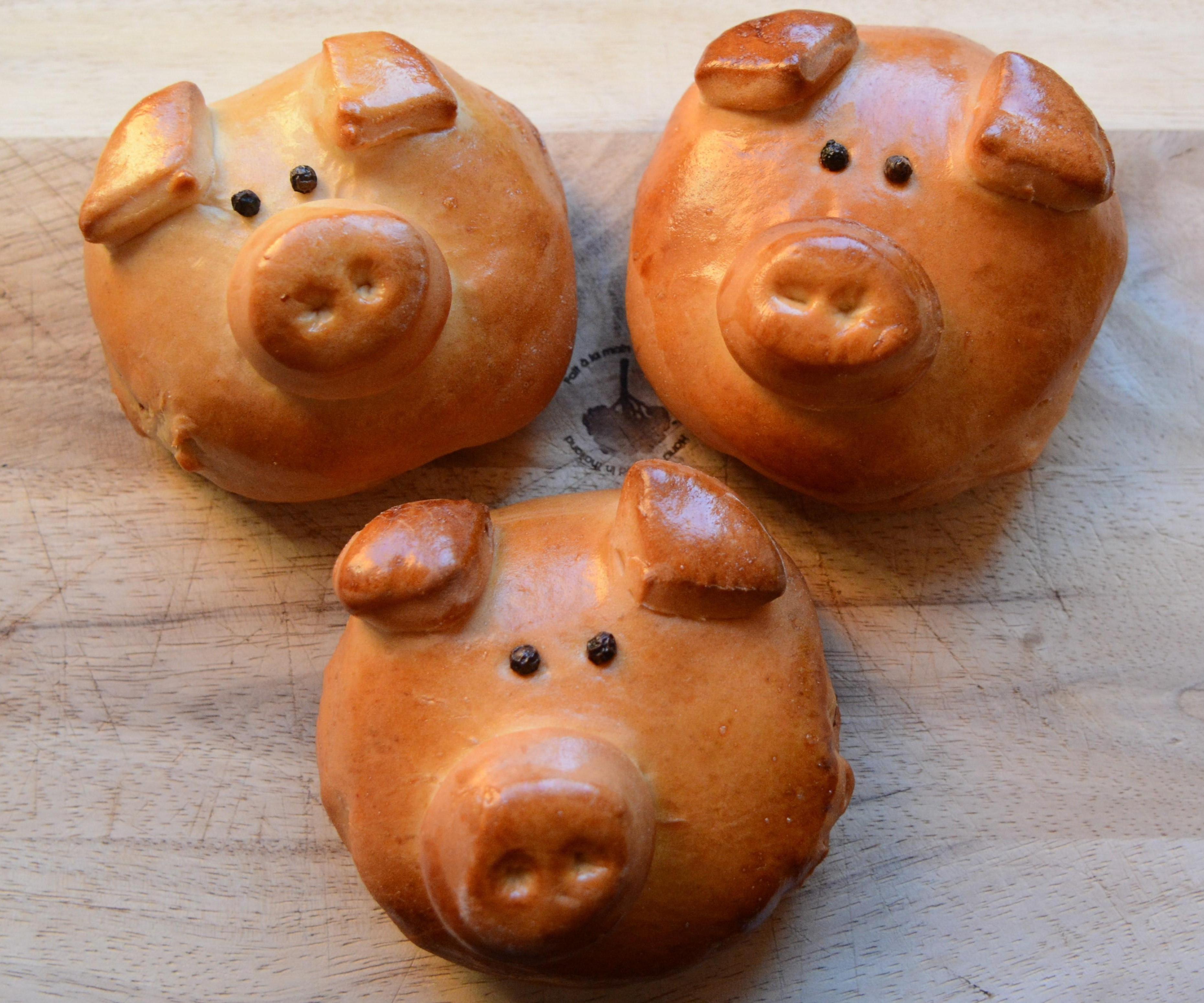 Sweet Piggy Buns With Nutella Filling 