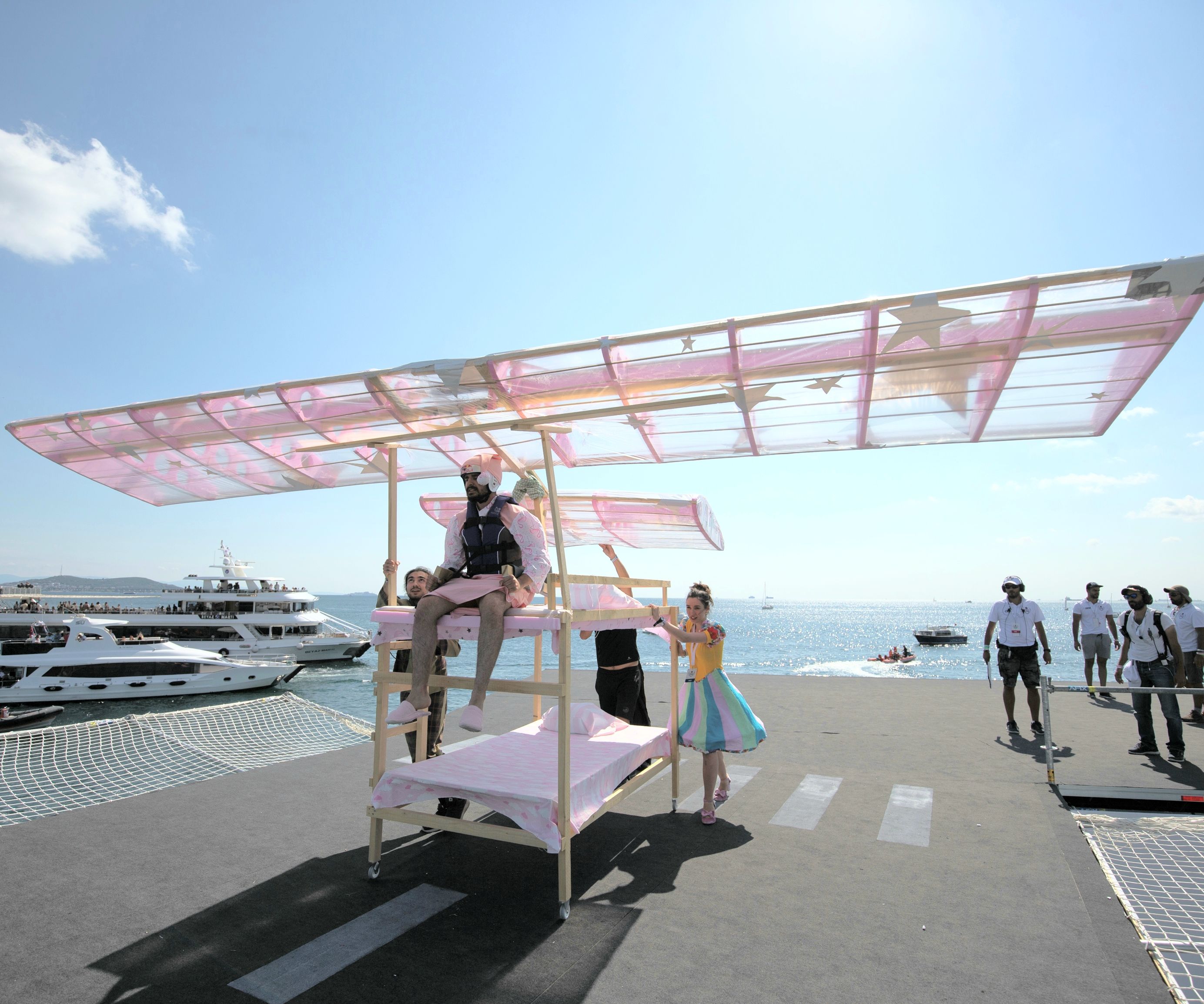 SweetDreams - a Dream Themed Aircraft for Flugtag