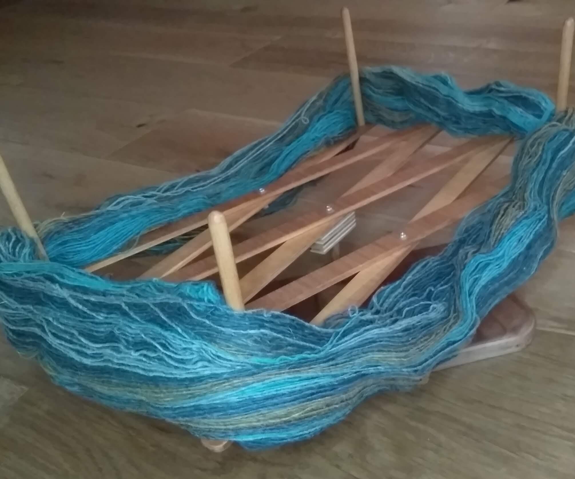 Expanding Yarn Swift