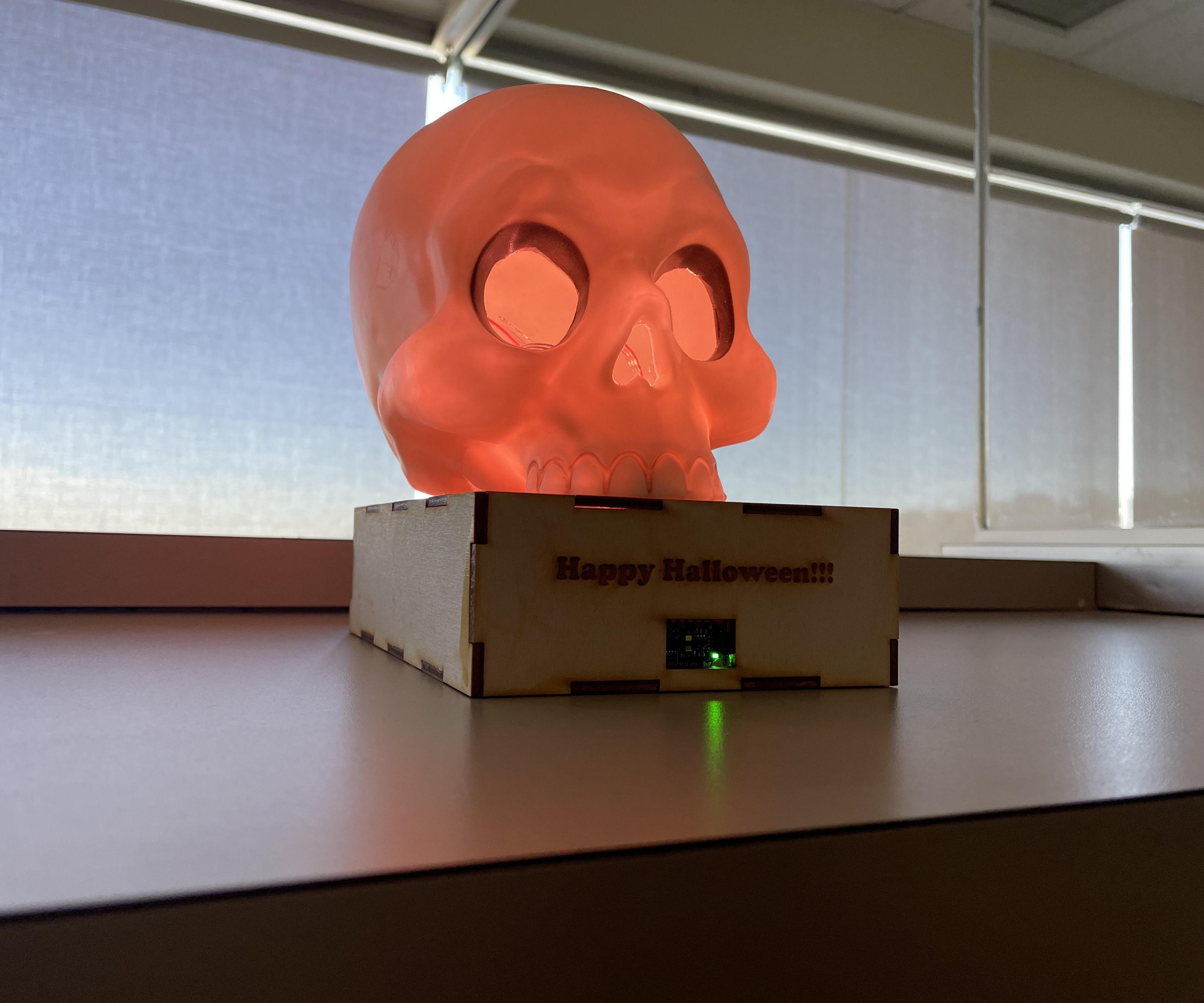 Light Up Skull With Proximity Sensors