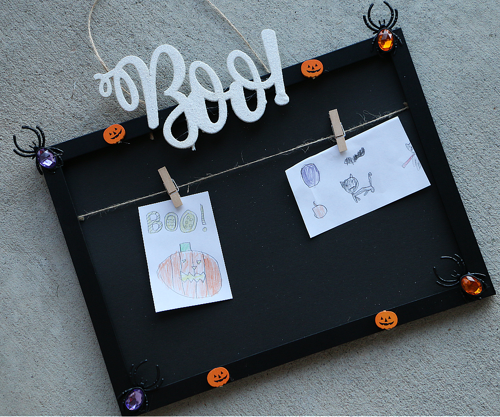 Quick and Easy Dollar Tree Halloween Art Display Memo Board