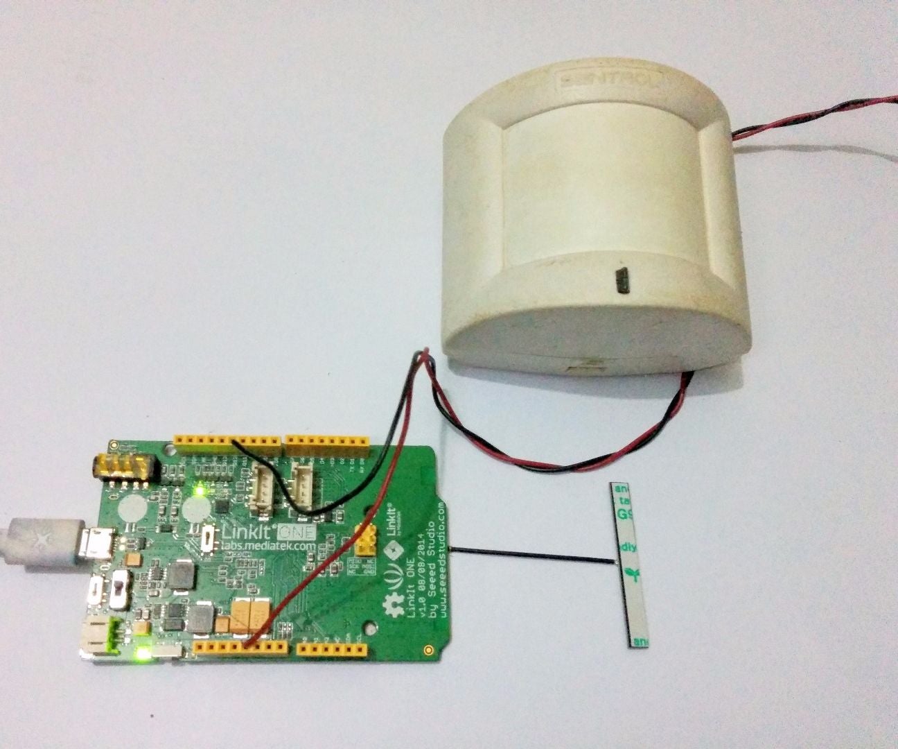 LinkIt One - Motion Sensor