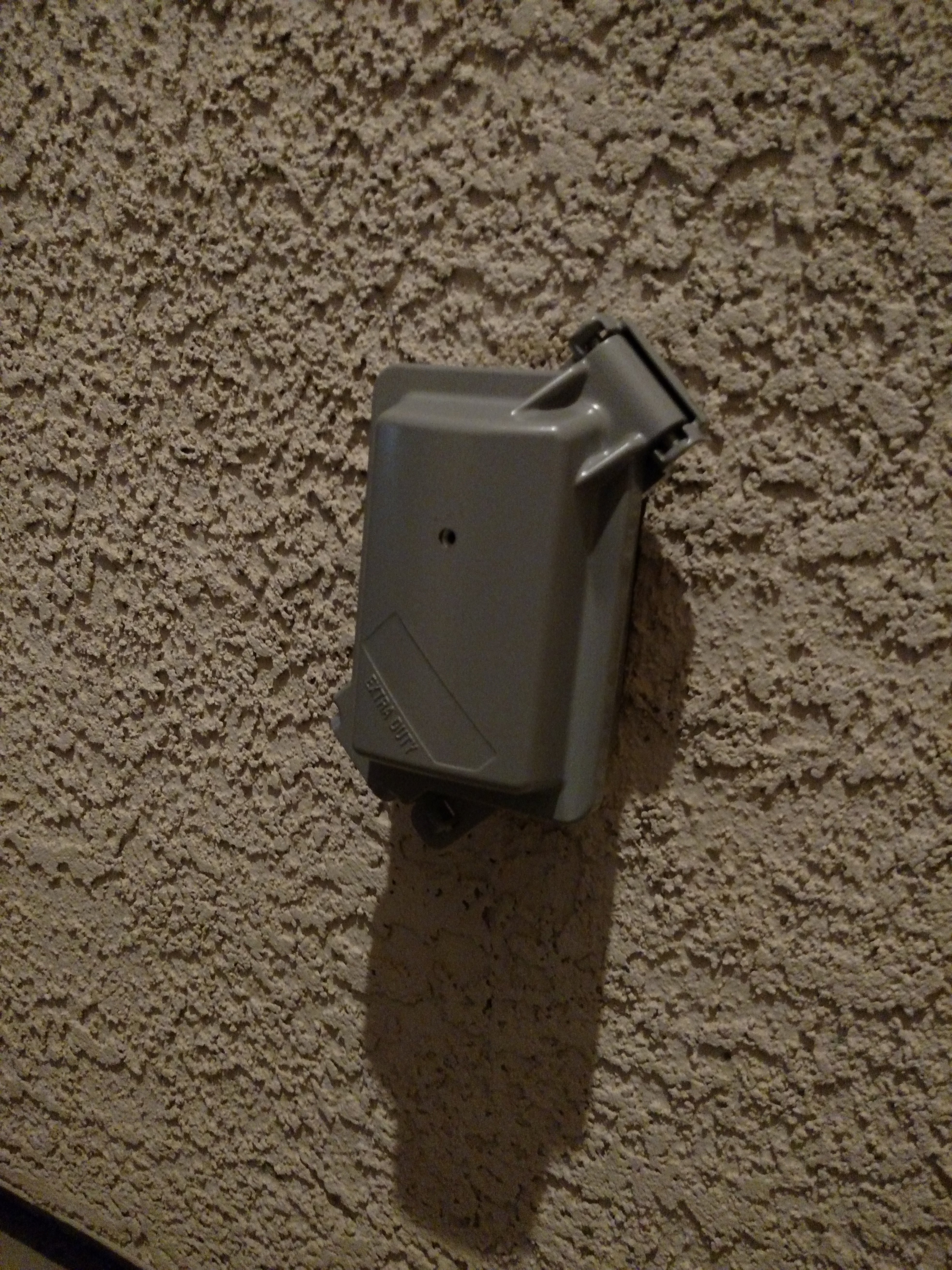 Outdoor Plug Cover Security Cam