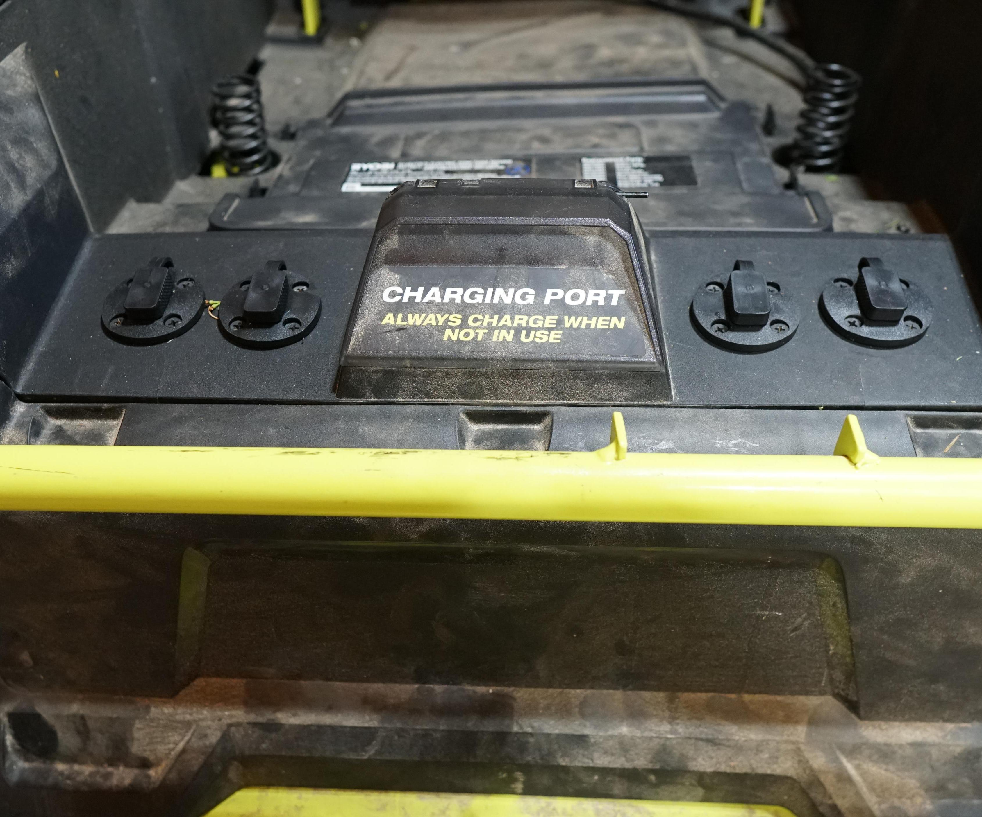 Nomo Genius Charger Mod for Ryobi Zero Turn