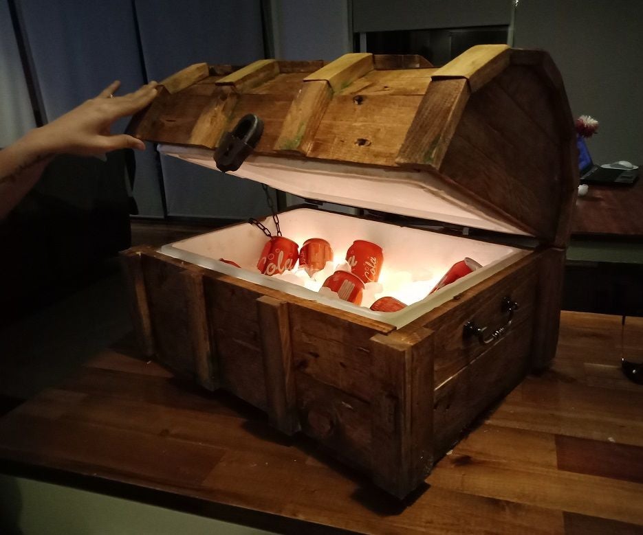 Treasure Chest Cooler Box