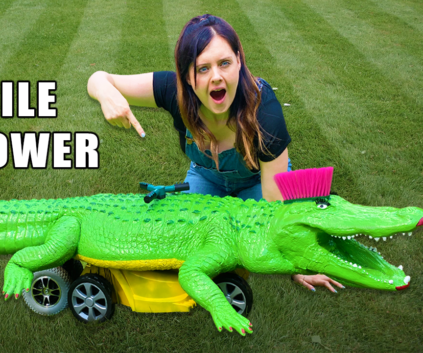 Robot Crocodile That Mows the Lawn!