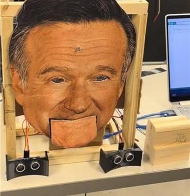 Simple Robin Williams Animatronic