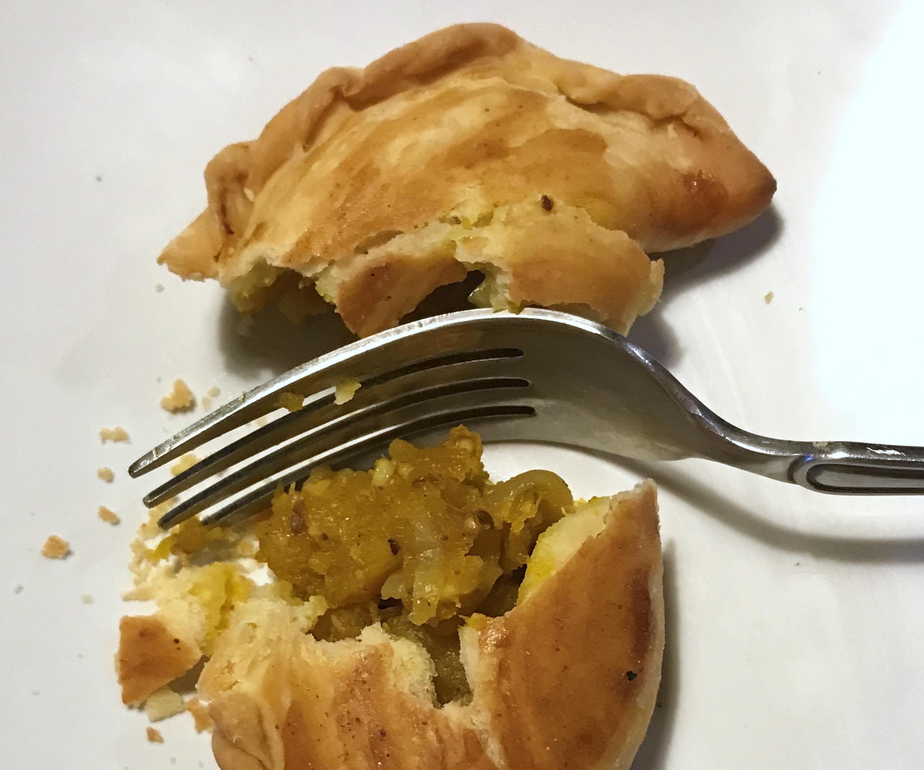 Pumpkin Curry Puffs / Karipap