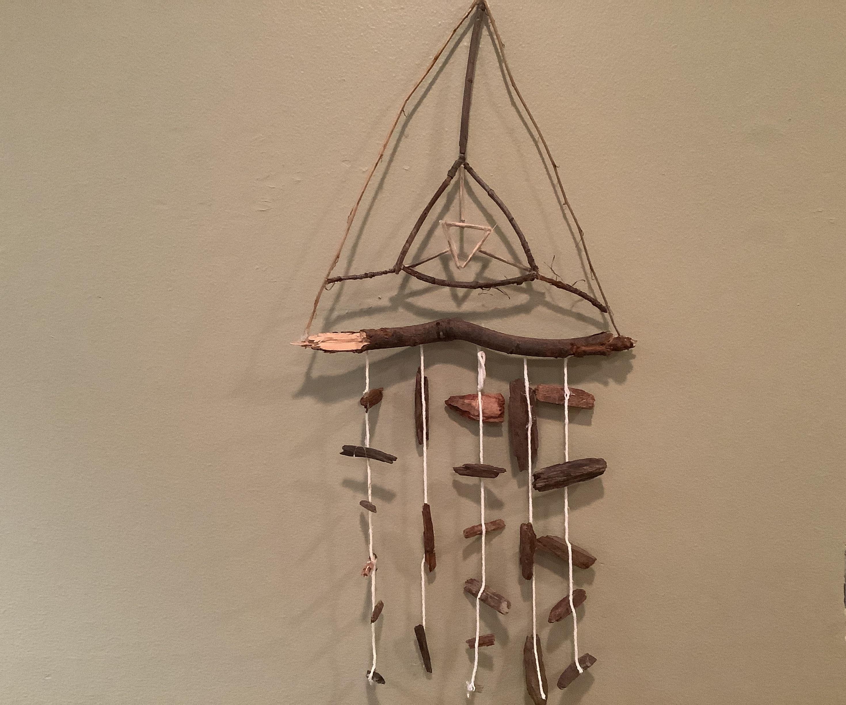 How to Make a Decorative Wind Chime From Natural Materials