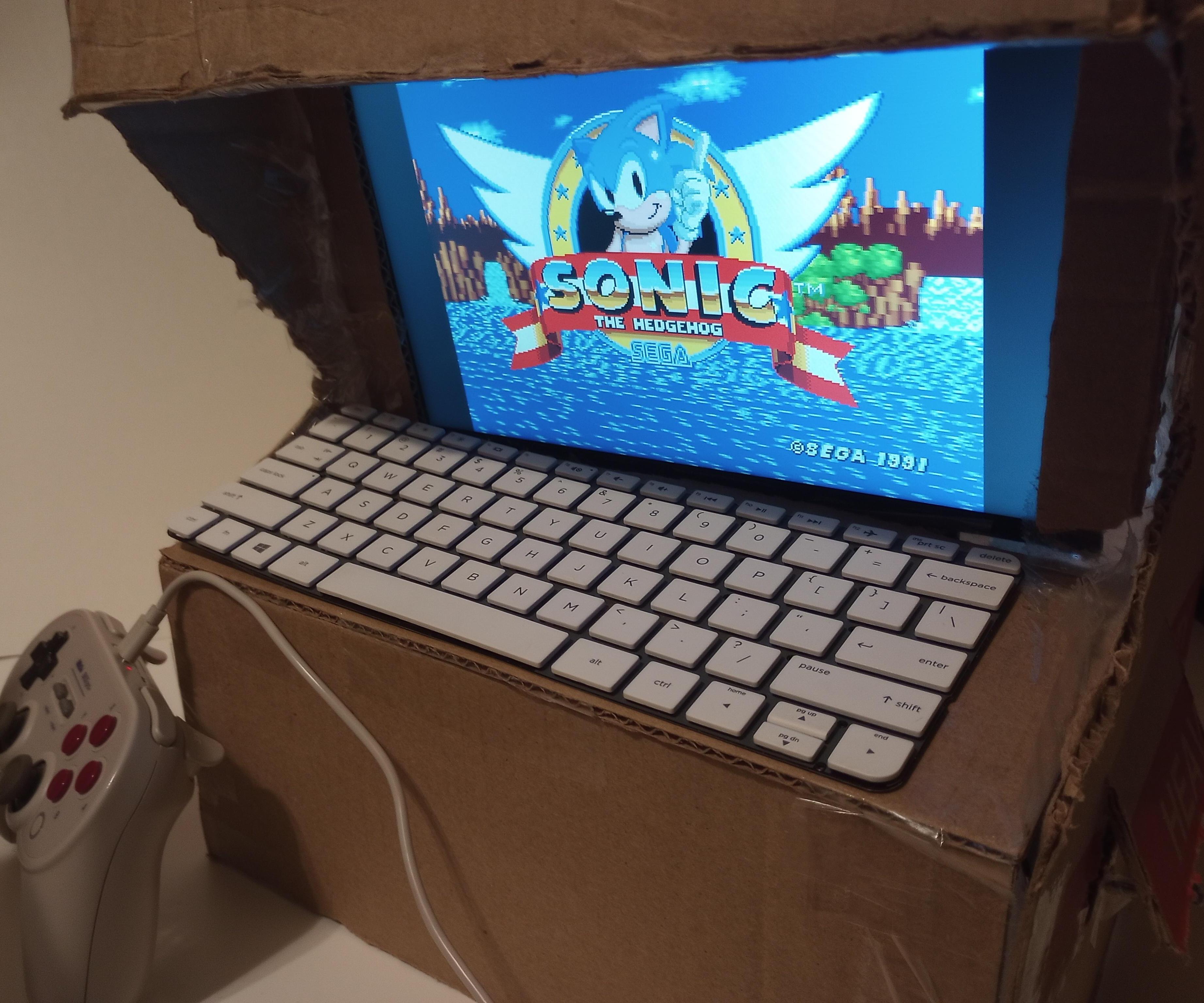 Turn an Old Laptop Into a Cheap Cardboard Mini Arcade Cabinet
