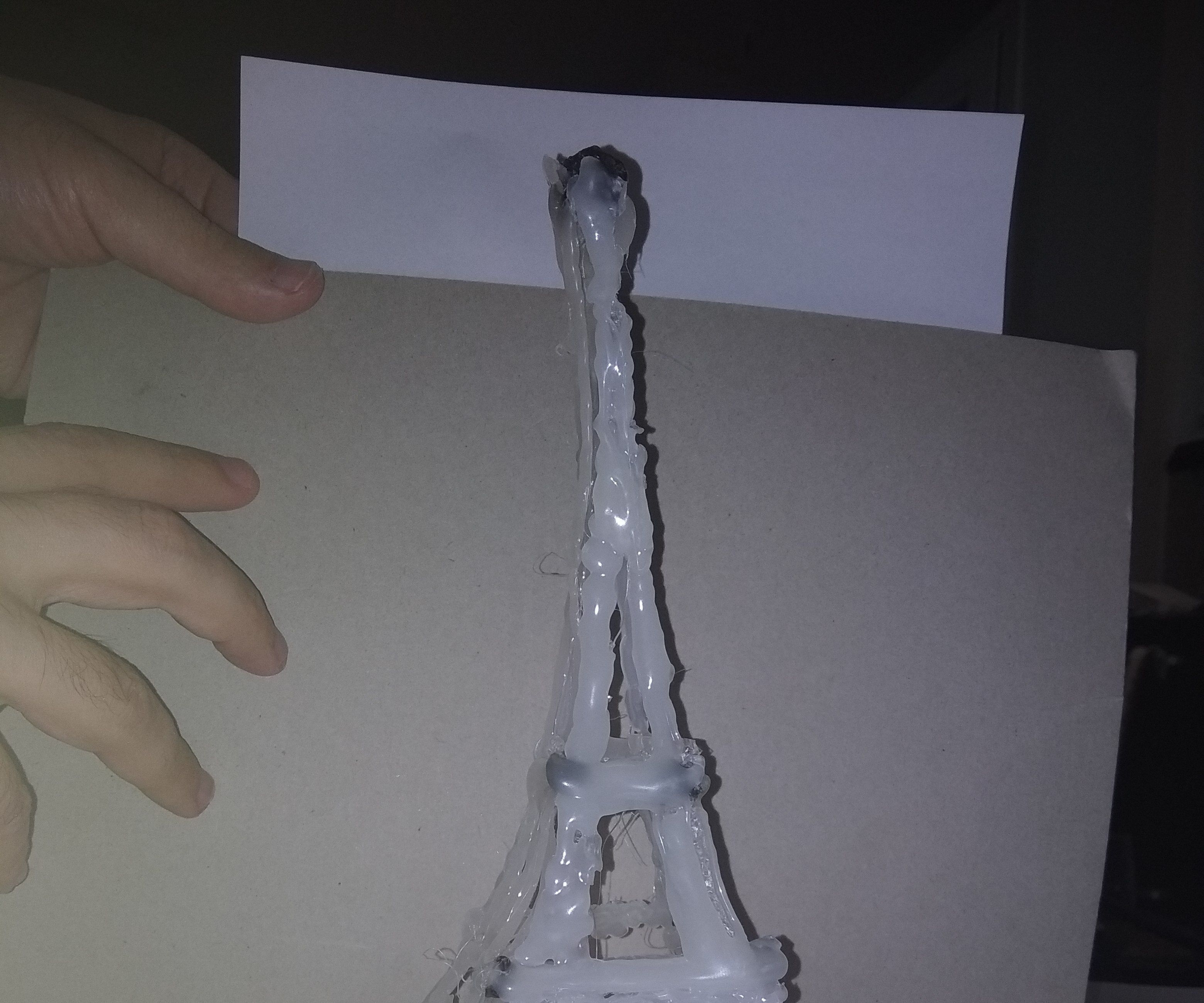 GluEiffel