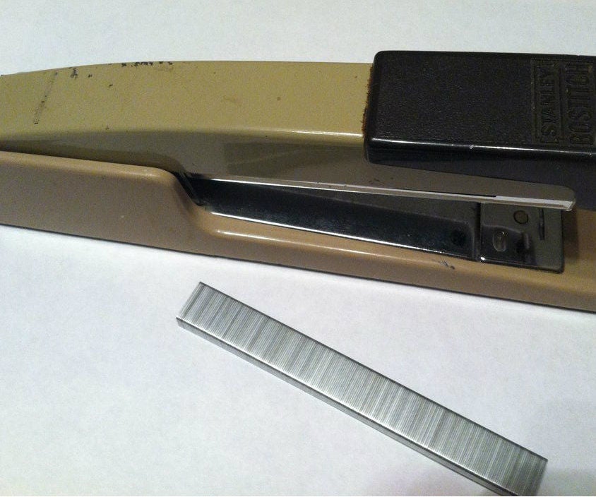 BOSTICK STAPLER / SIMPLE FIX 