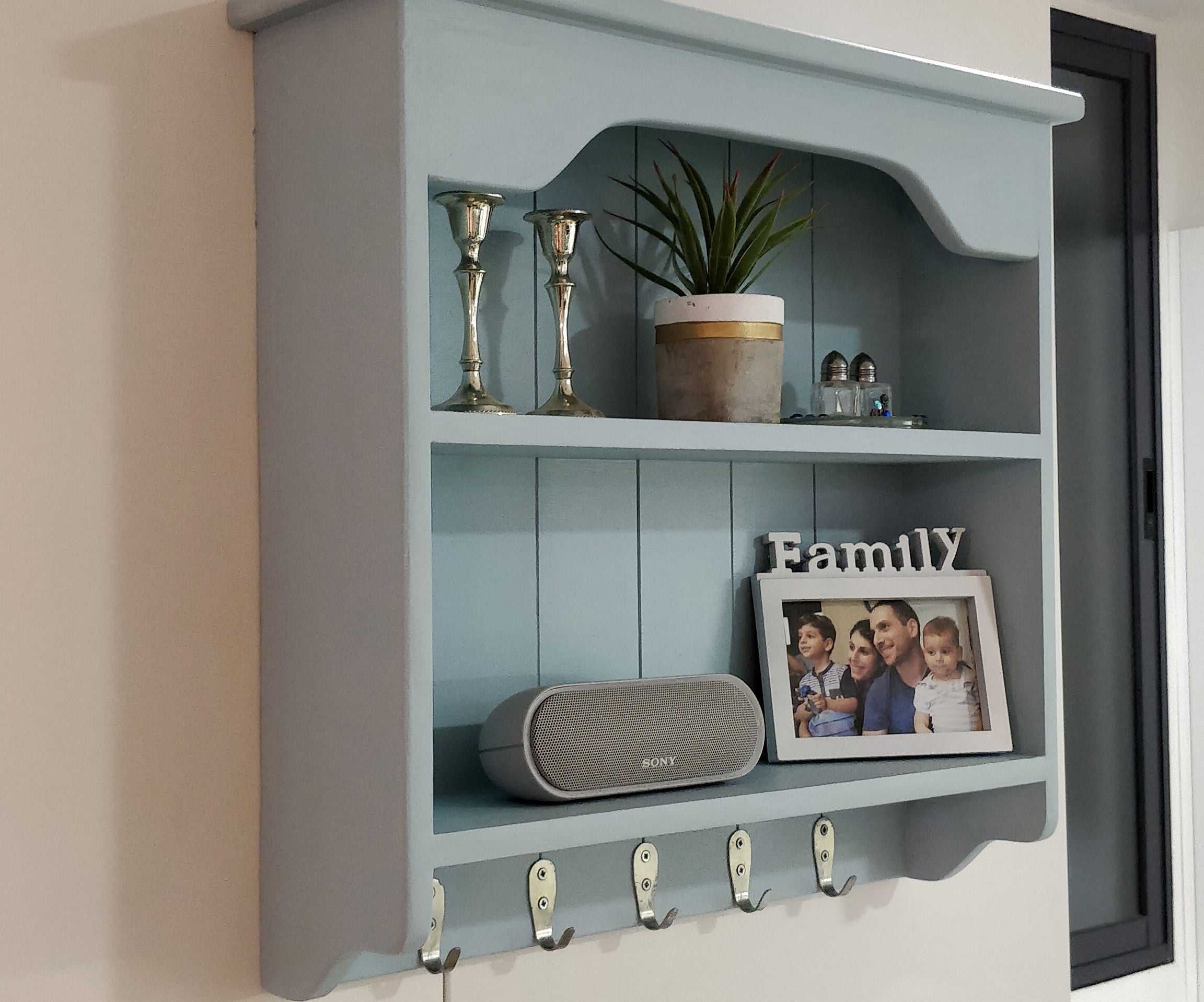 Old Drawer to New Shelves DIY