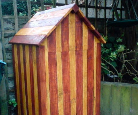 Beach Hut Compost Bin From Recycled Pallets