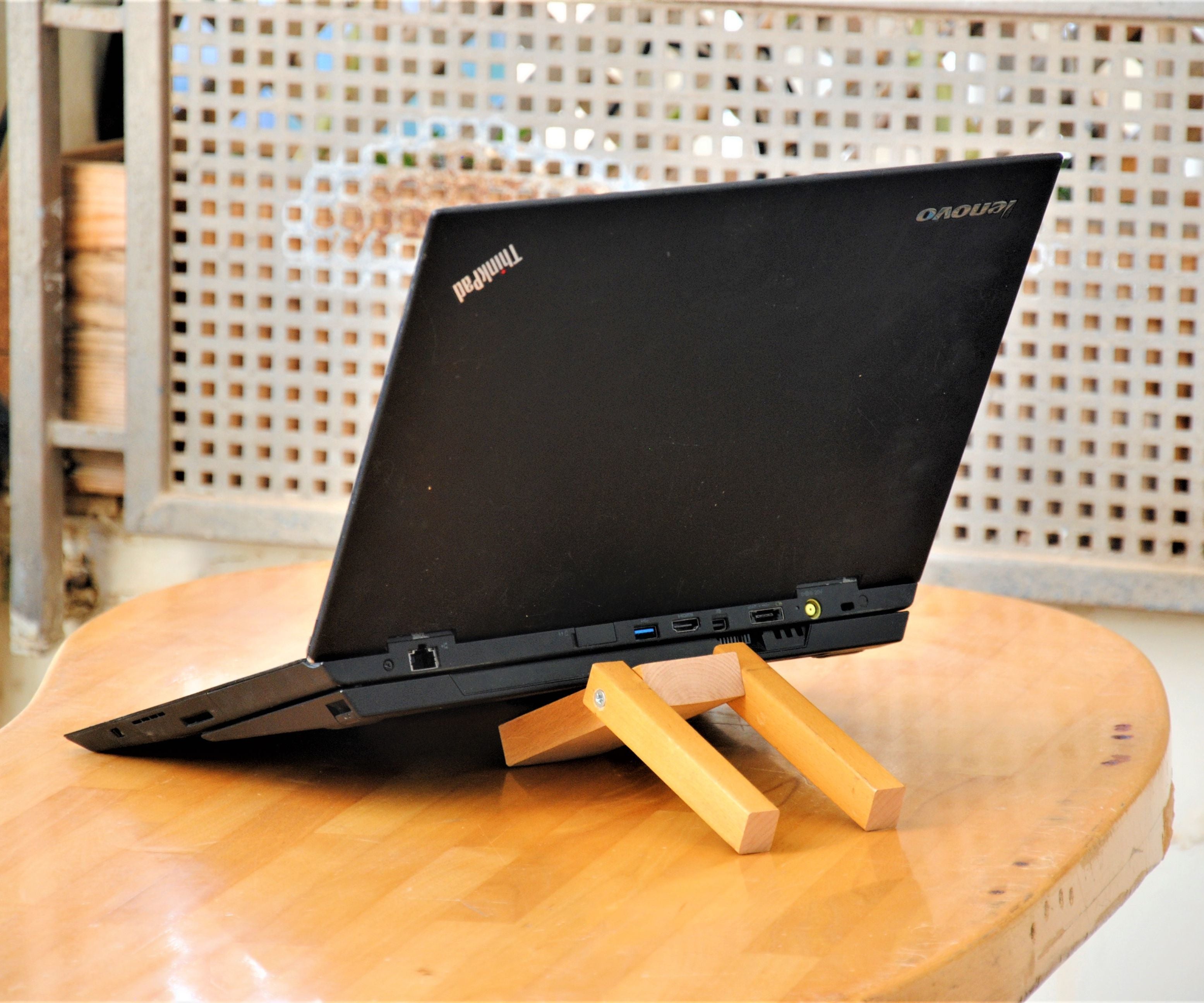 How to Make a Wooden Laptop Stand (Adjustable Angle)