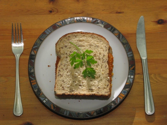 How to Make the Classic Fish Finger Sarnie (Sandwich).