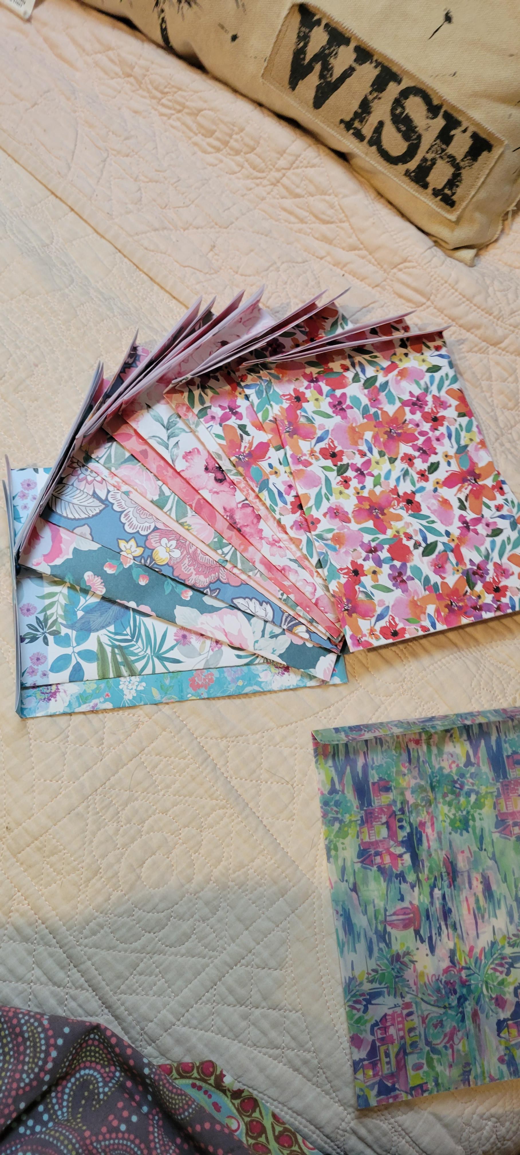 How To: Make Beautiful Paper Pouches