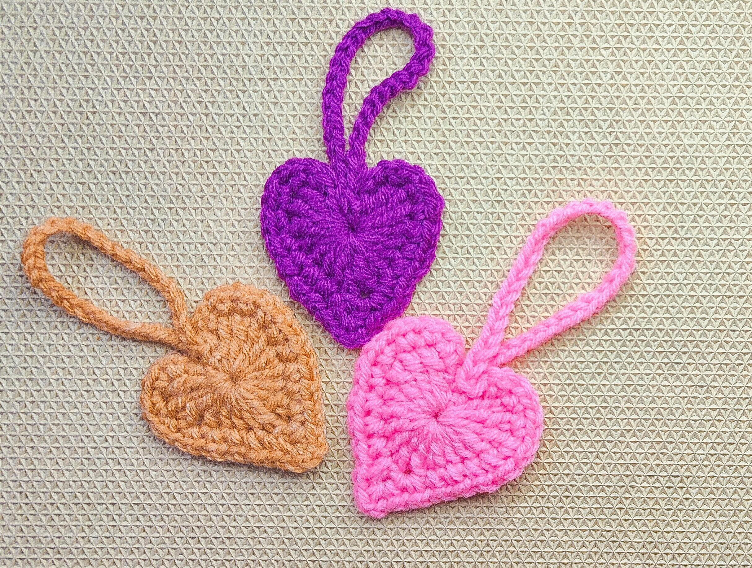 How to Make a Quick Crochet Heart Charm