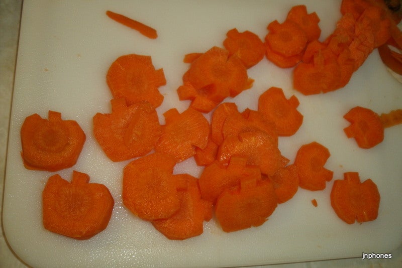 Halloween Pumpkin Shaped Carrots