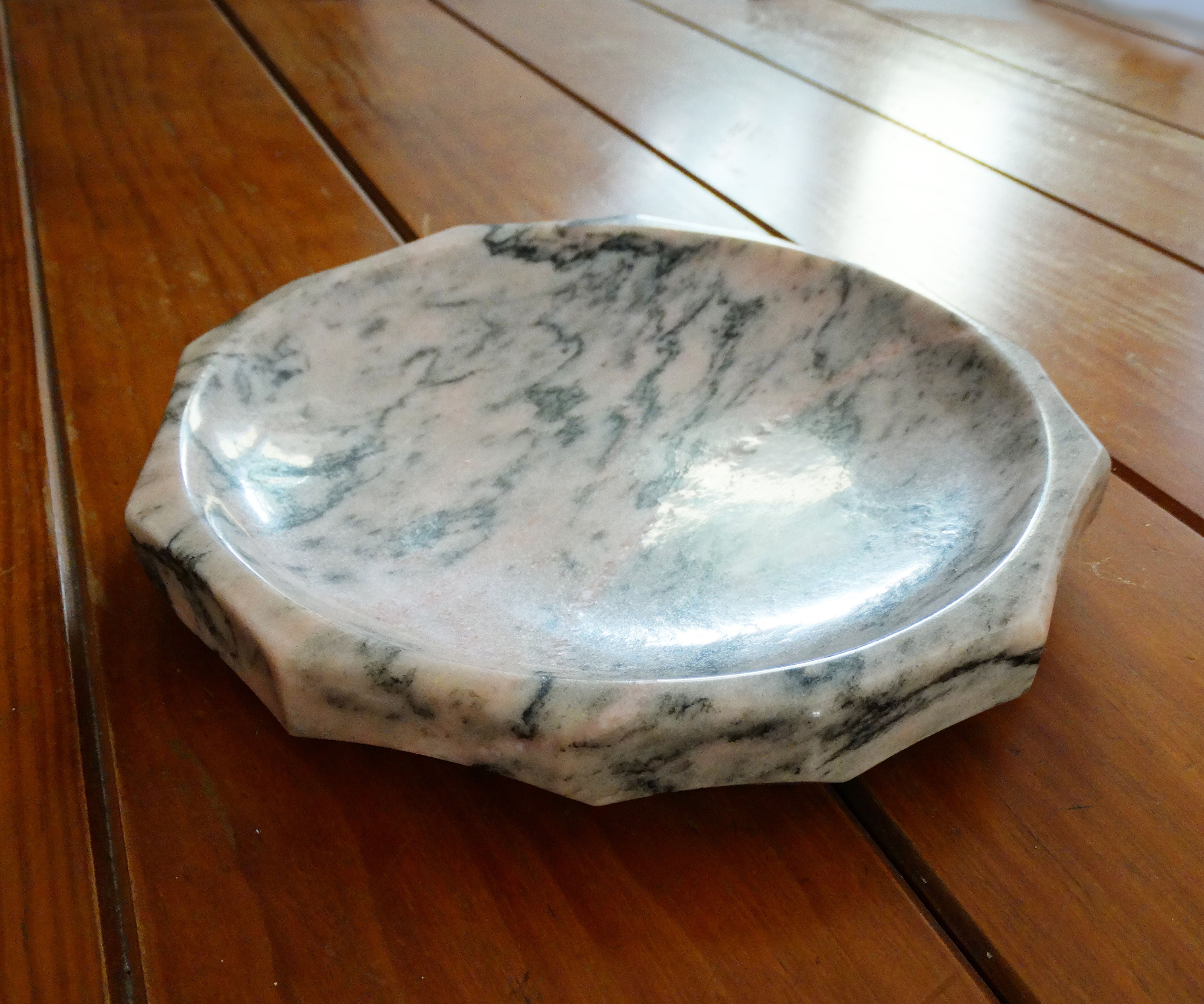 Low Poly Marble Bowl