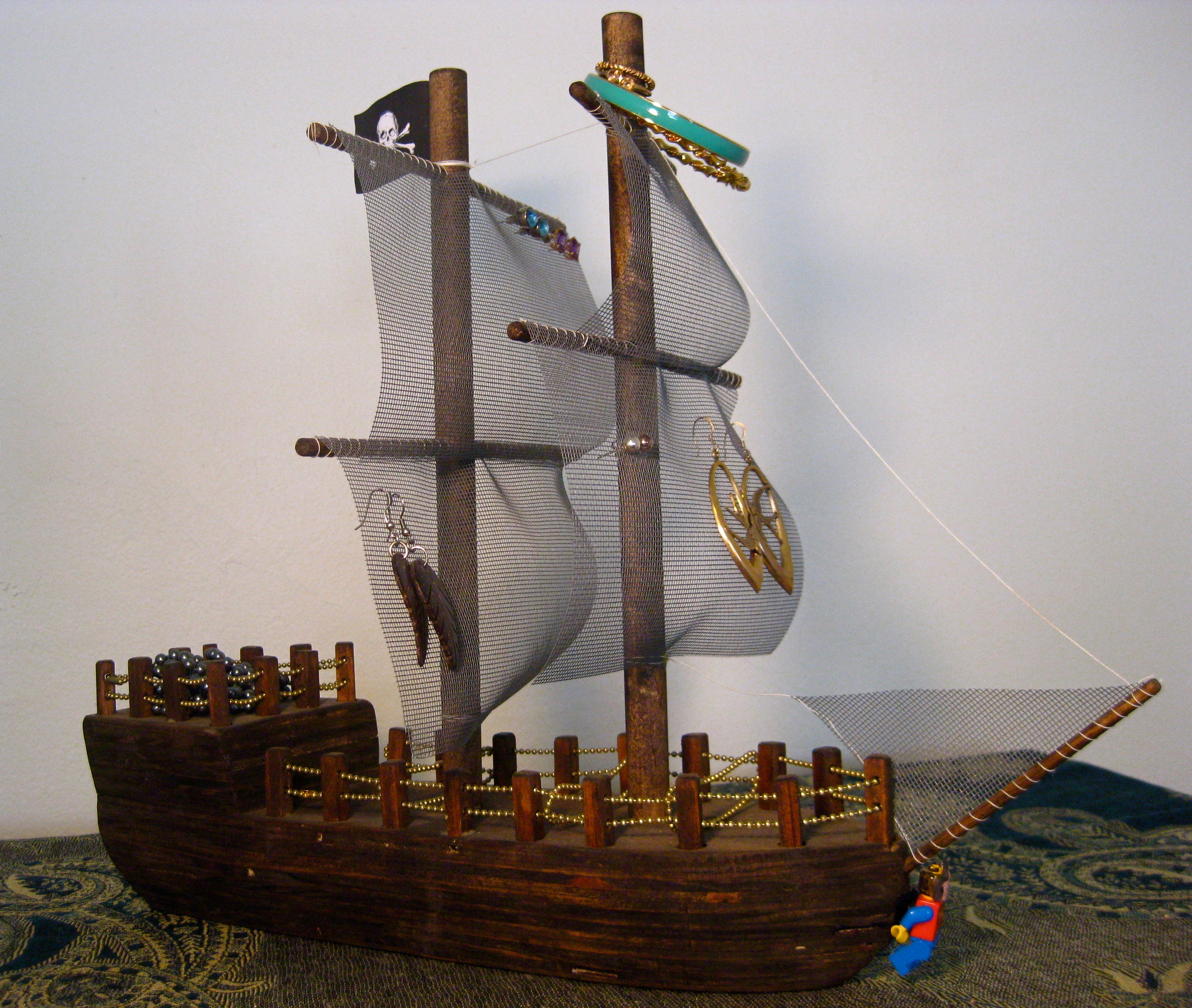 Pirate Ship Jewelry Stand