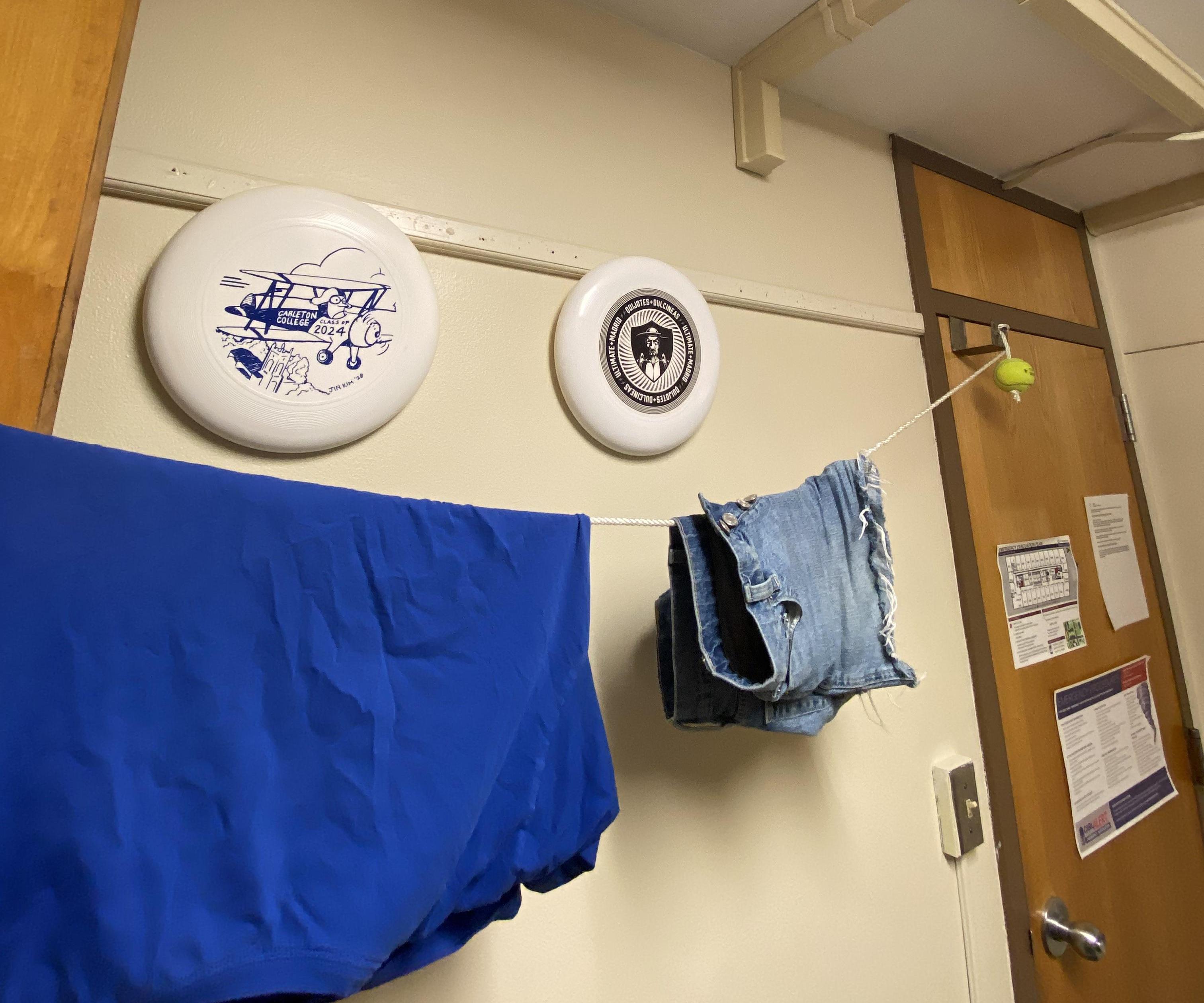 Sustainable Dorm Room Clothesline