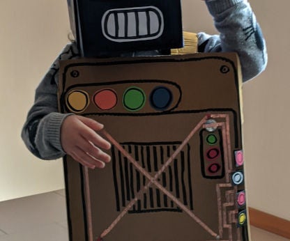 Robot Costume With Simple LED Circuit