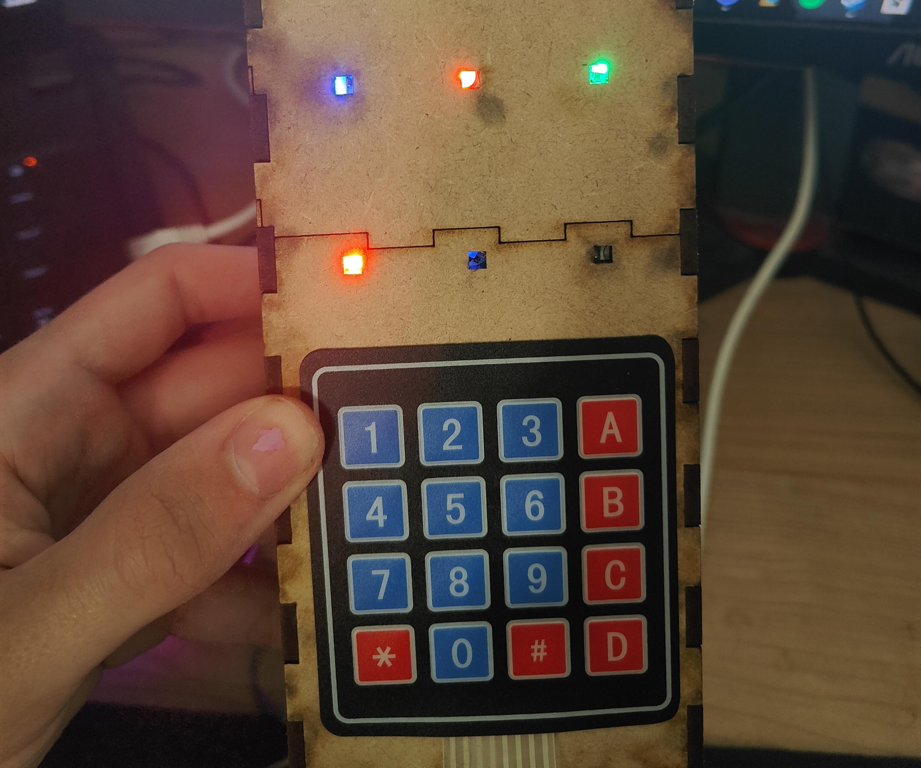 Handheld Whack-a-mole Game Powered With Arduino UNO