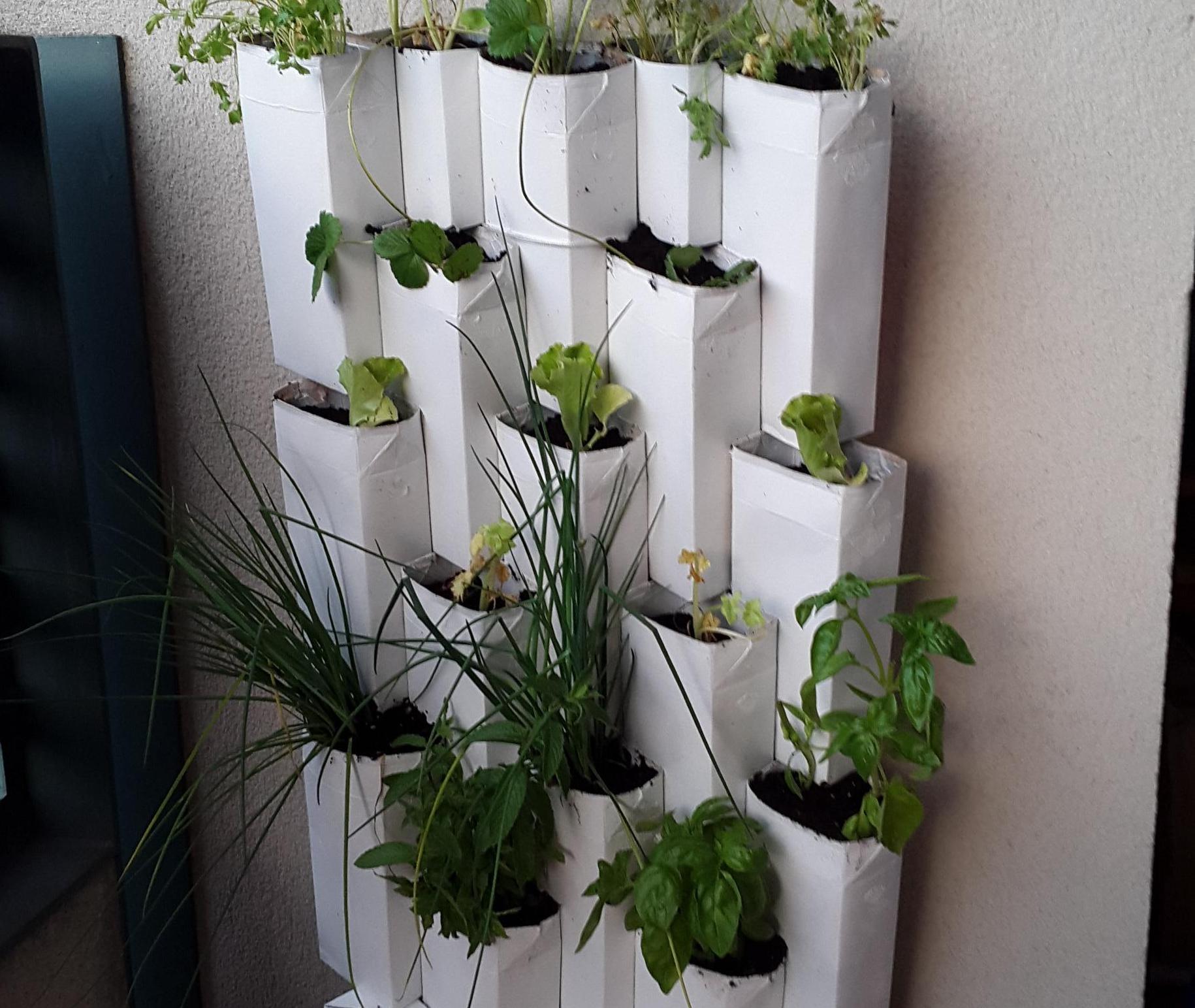 Tetra Brik Modular Wall Planter