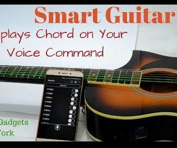 Chord Displaying Smart Guitar