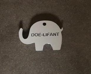 D4E1 Doe-lifant