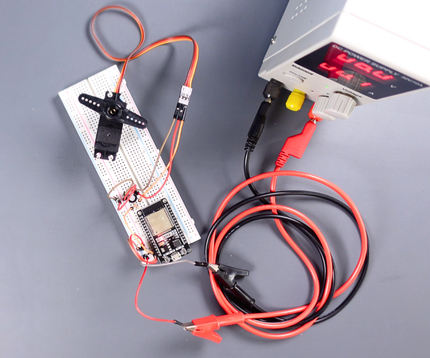 One and Multiple Servo Motor Control With ESP32 Development Board