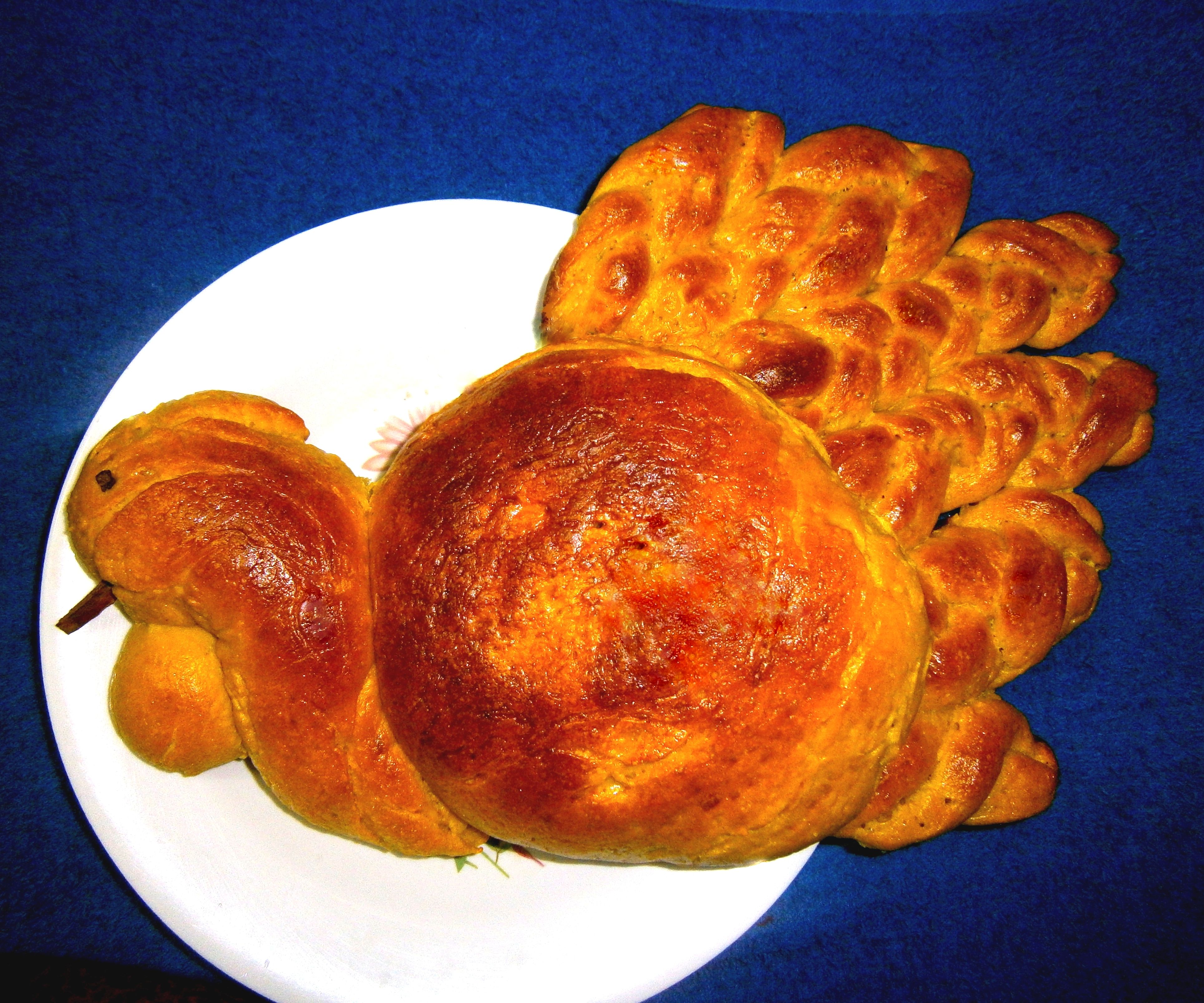 Pumpkin Challah Bread (Turkey Shaped) 