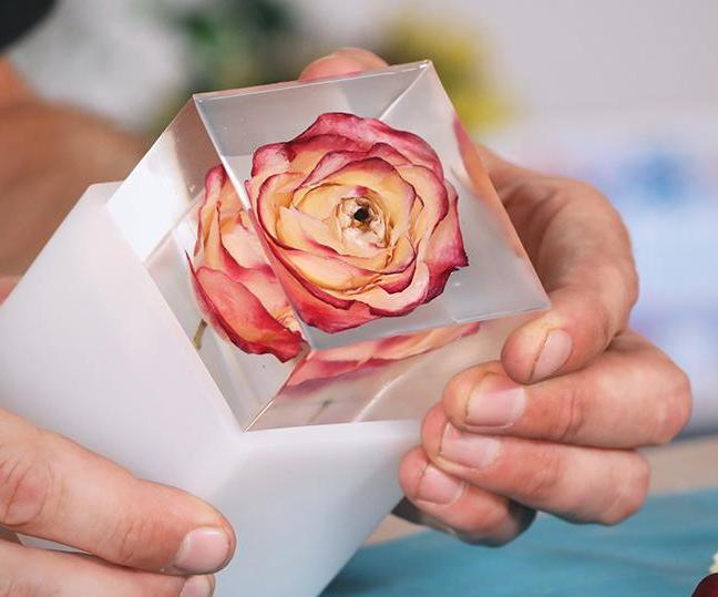 How to Cast Flowers in Epoxy Resin - DIY Resin Rose Paperweight!
