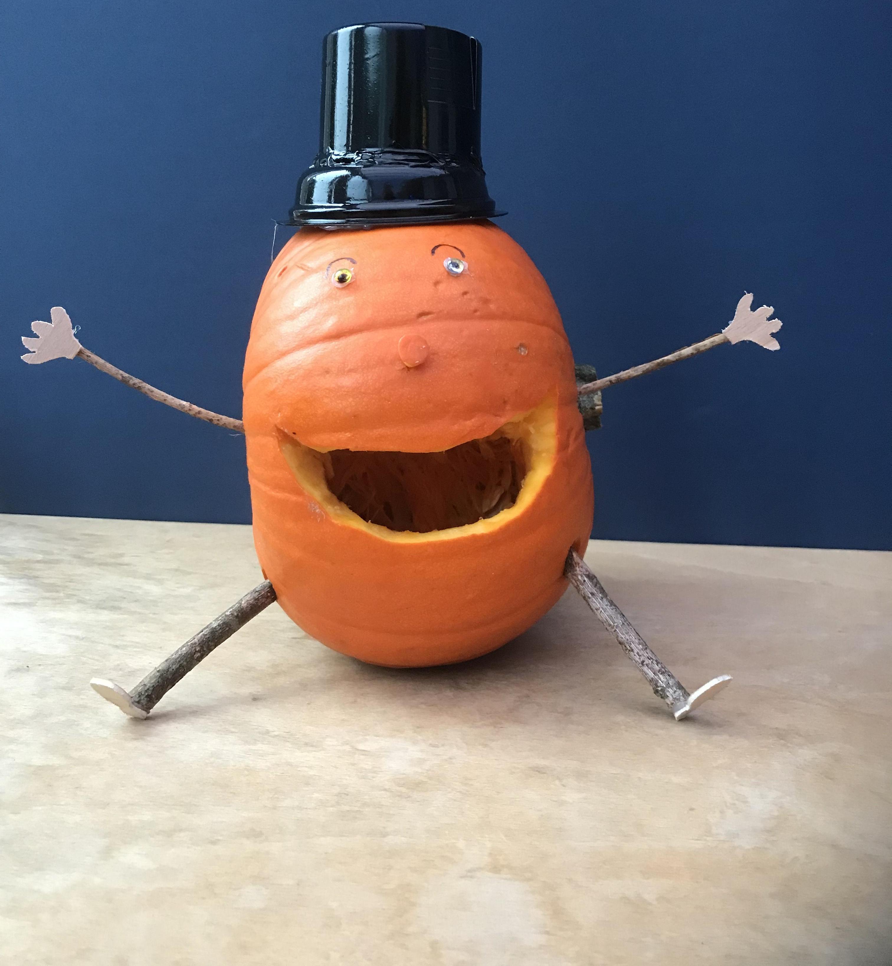 Humpty ‘Pumpty’ Nursery Rhyme Variation for Hallowe’en Instructables Pumpkin Challenge Contest