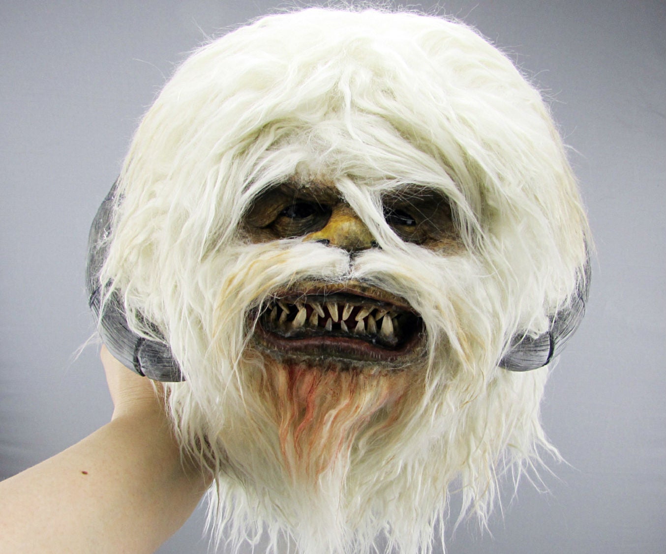 Wampa Star Wars Faux Taxidermy Mount