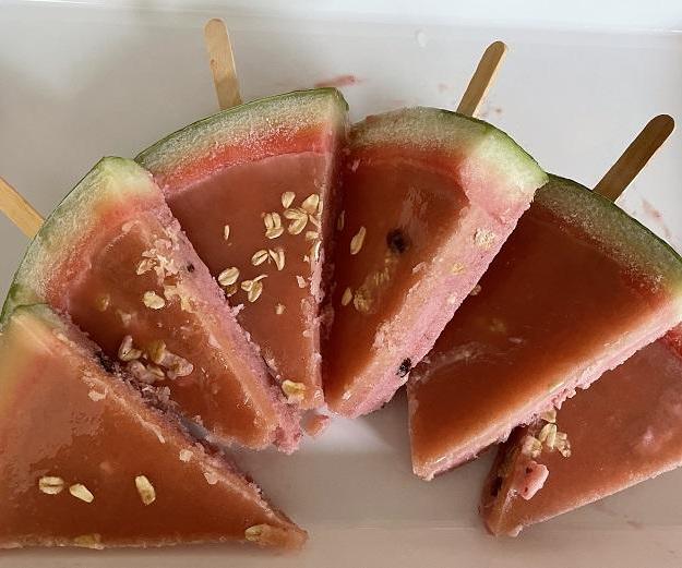 Creamy Melon/Watermelon Popsicles W/ Fruit 