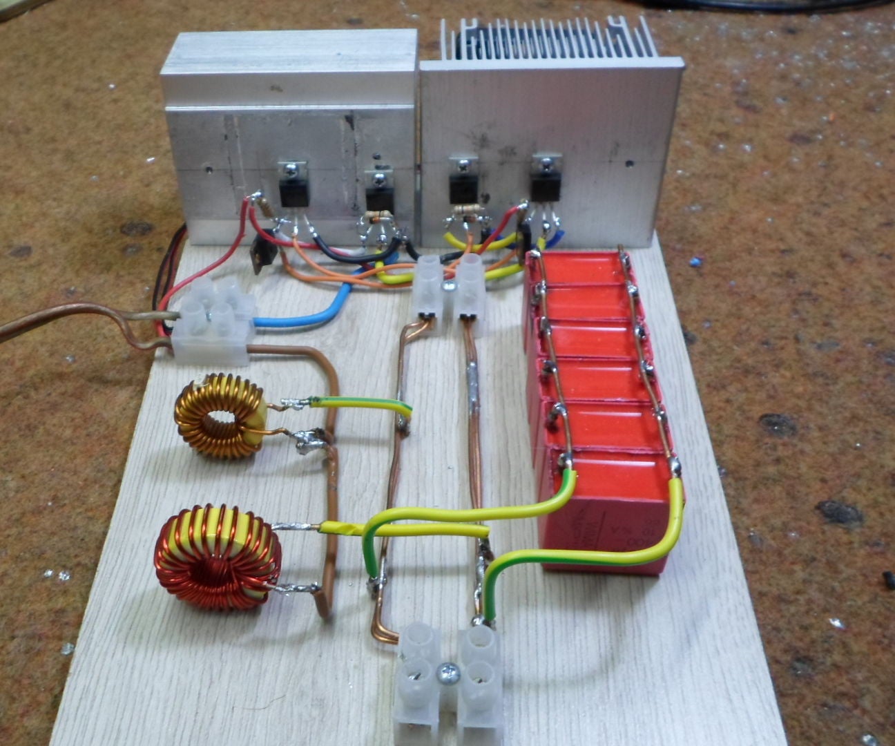 How to Make Simple High Voltage Traveling Arc (JACOB’S LADDER) With ZVS Flyback Trafo