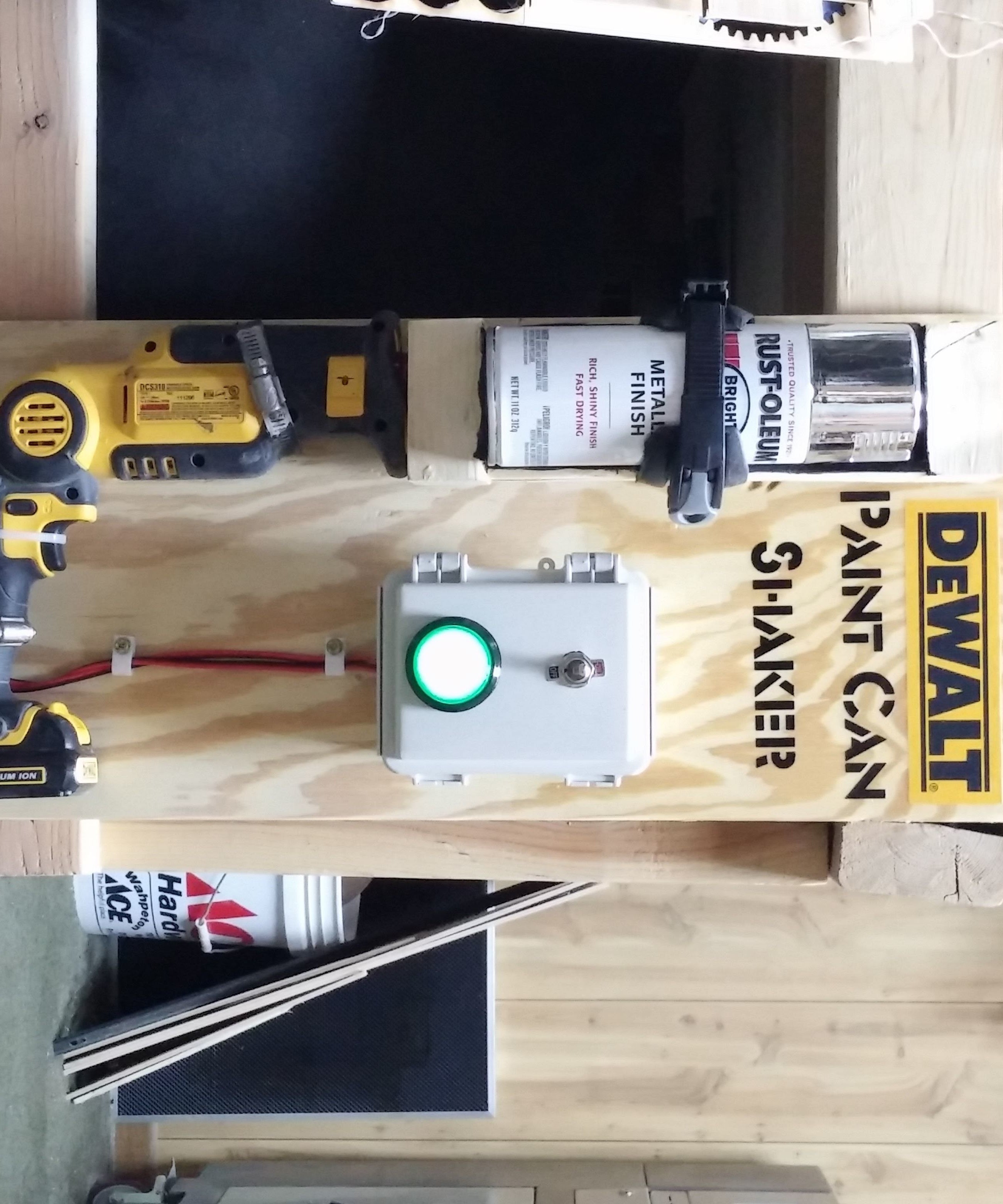 Dewalt Spray Paint Shaker