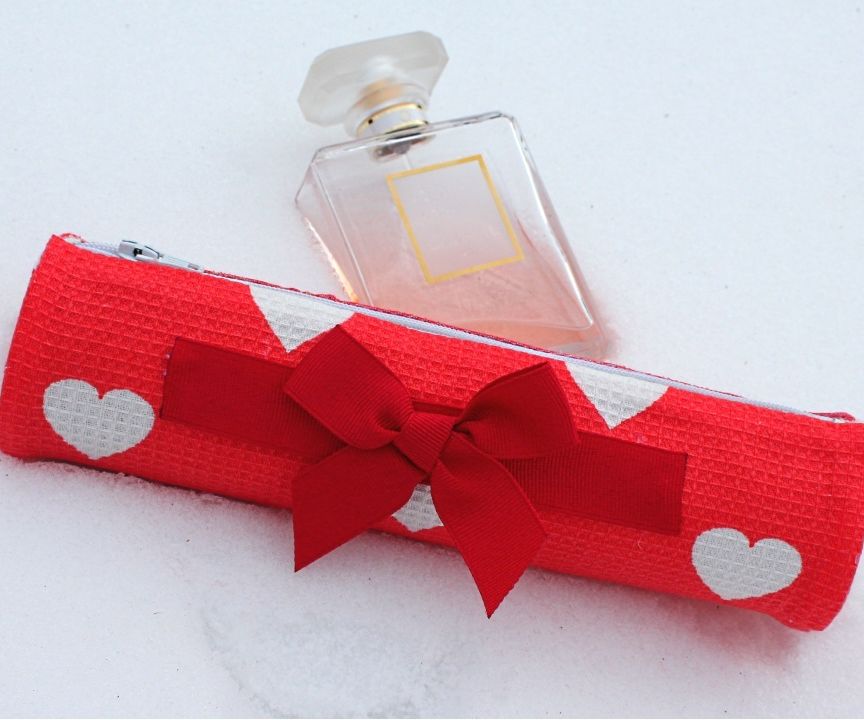 DIY Valentines Day Gift / Pencil Case Recycling Cardboard Tube NO SEW
