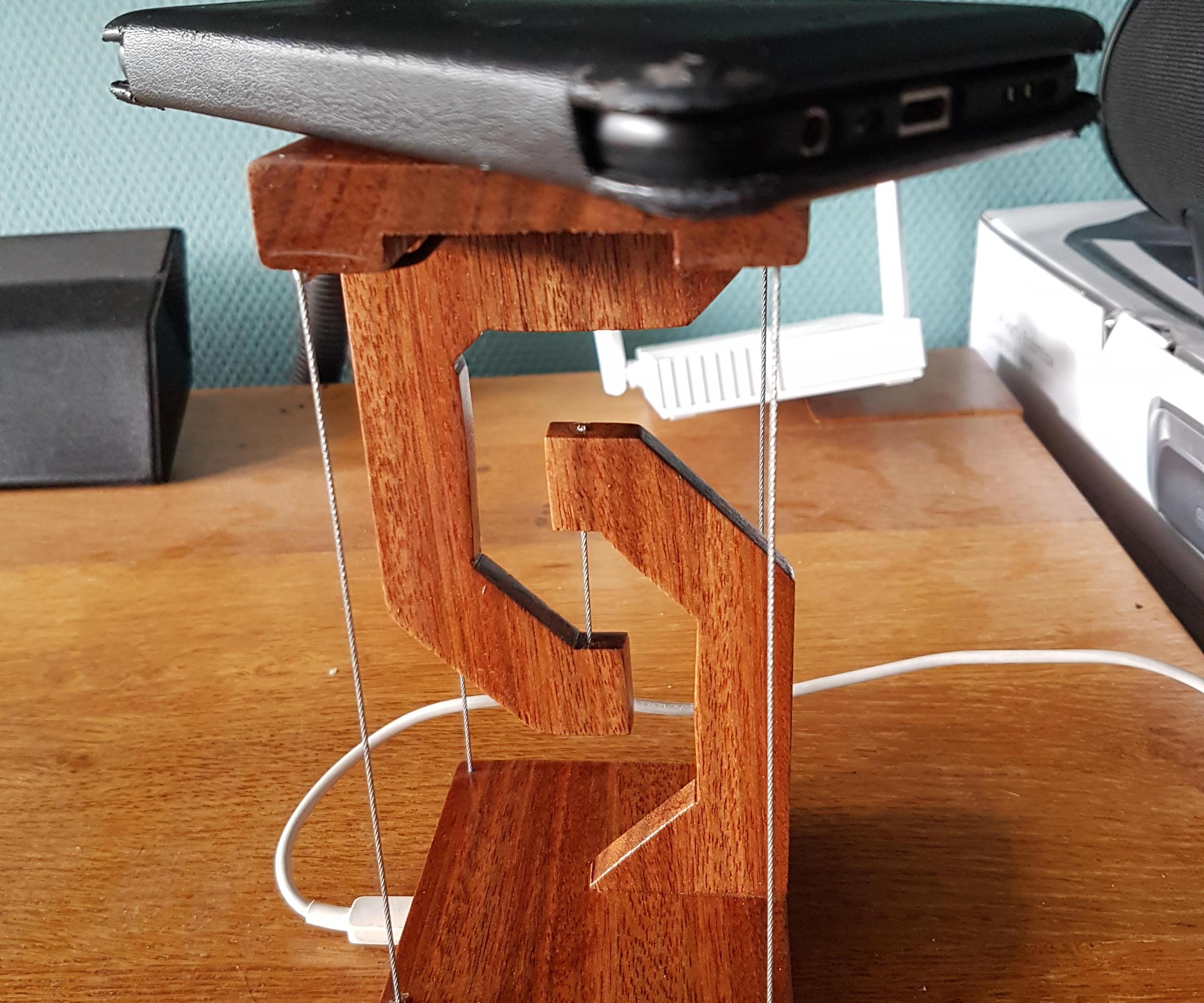 Floating Wireless Charger USB