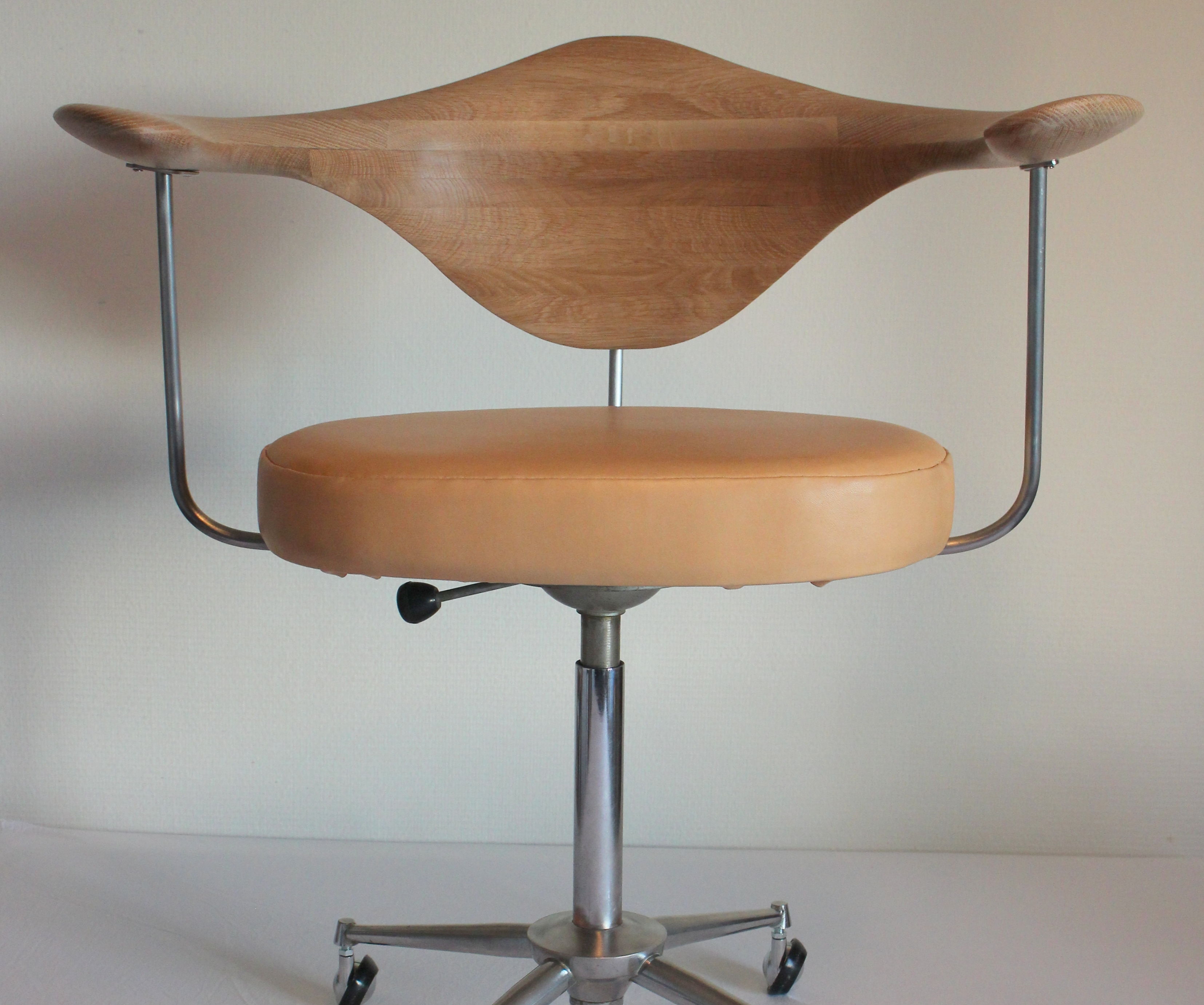 Mid-Century Design Office Armchair